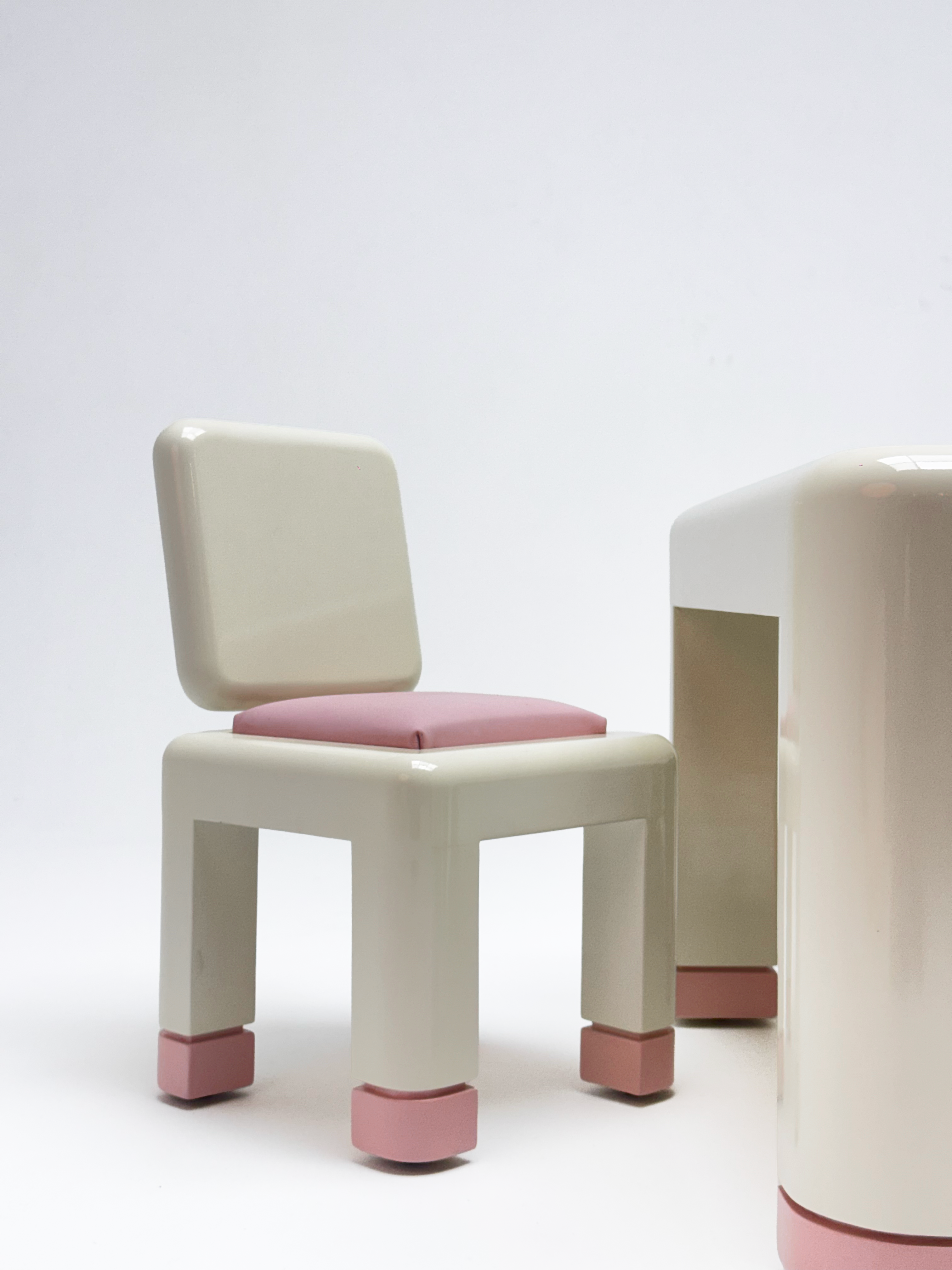 Flutter Chair